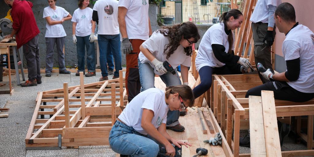 Self construction workshop